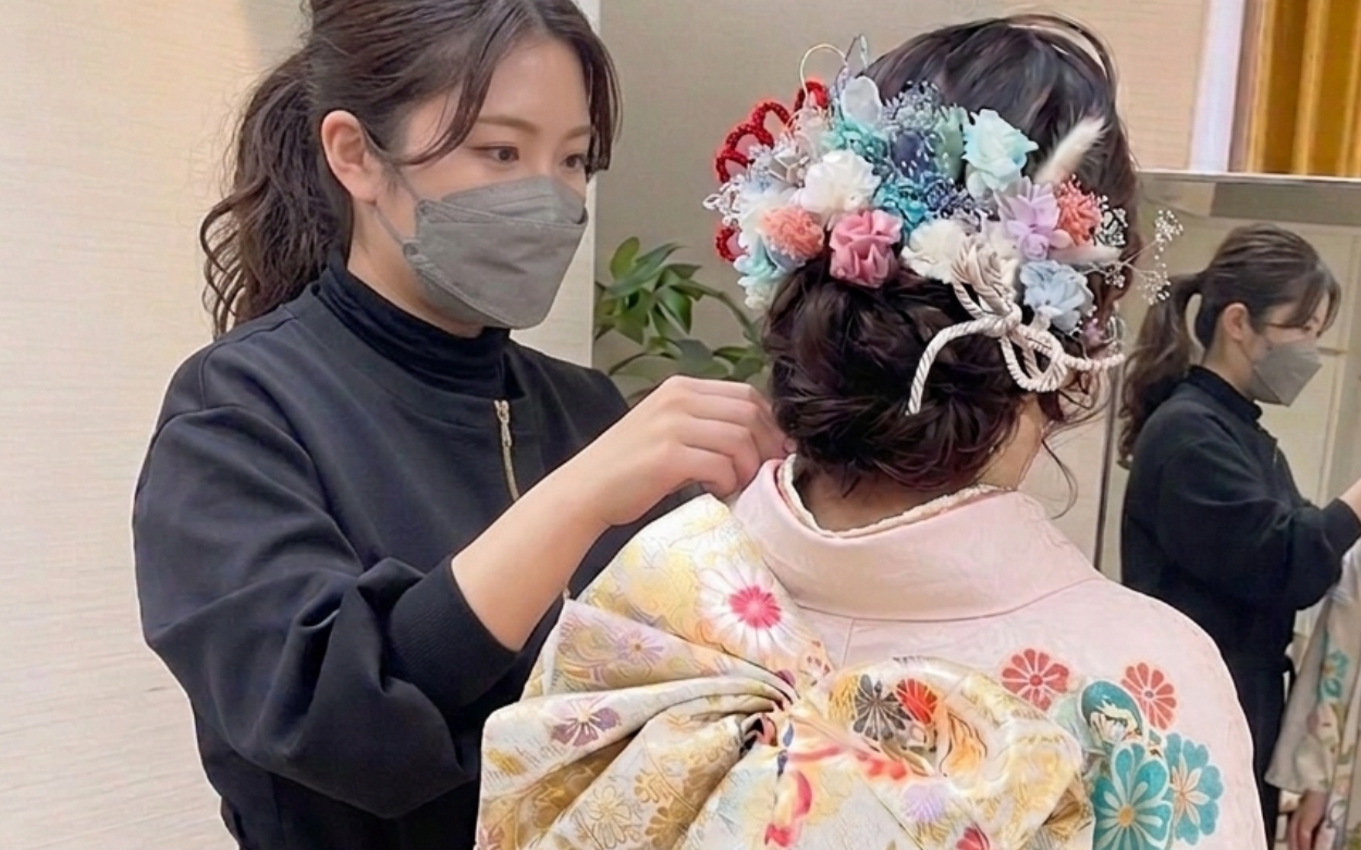 2027年成人式   出張着付けご依頼受付中!!